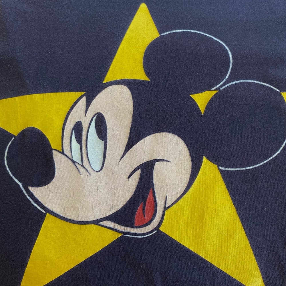 Vintage 1980’s Disney Mickey Mouse star graphic t-shirt. 🖤 - Picture 7 of 8